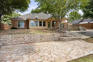 105 Casas Del Sur St, Granbury, TX 76049 - Photo 3
