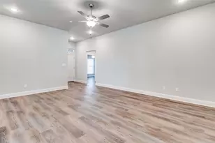 2913 Orchid Dr, Sherman, TX 75092 - Photo 3