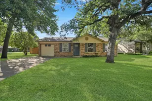 5701 Guildwood Dr, Arlington, TX 76017 - Photo 1