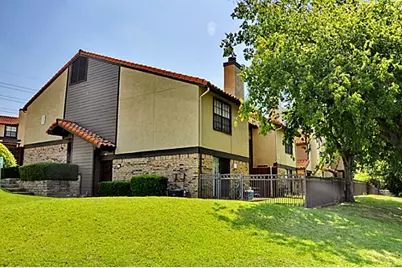 2610 Lakehill Lane #12b, Carrollton, TX 75006 - Photo 5