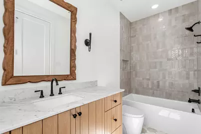 6367 McCommas Boulevard, Dallas, TX 75214 - Photo 33