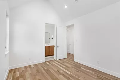 6367 McCommas Boulevard, Dallas, TX 75214 - Photo 29