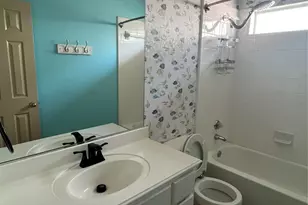 1216 Pleasant Oaks Dr, Lewisville, TX 75067 - Photo 9