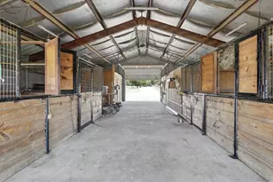 481 Co Rd 205, Valley View, TX 76272 - Photo 33