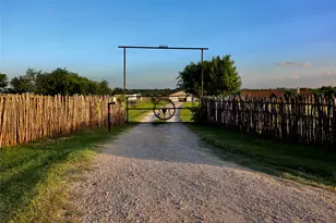 481 Co Rd 205, Valley View, TX 76272 - Photo 3