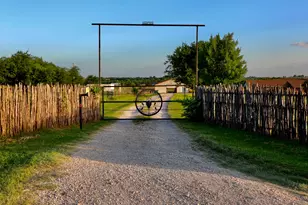 481 Co Rd 205, Valley View, TX 76272 - Photo 39