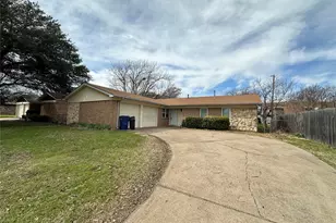 309 Murphy Rd, Burleson, TX 76028 - Photo 1