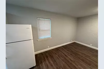 309 Murphy Road, Burleson, TX 76028 - Photo 11