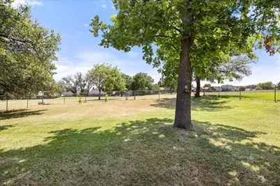8724 Bellechase Road, Granbury, TX 76049 - Photo 25