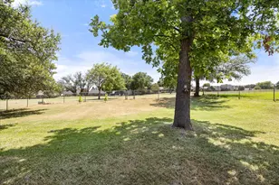 8724 Bellechase Rd, Granbury, TX 76049 - Photo 25