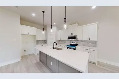 5624 Hiett Court, Fort Worth, TX 76112 - Photo 7