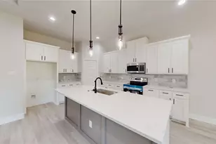 5624 Hiett Ct, Fort Worth, TX 76112 - Photo 7