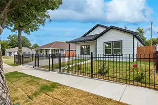 1404 E Cannon St, Fort Worth, TX 76104 - Photo 3