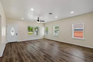 1404 E Cannon St, Fort Worth, TX 76104 - Photo 5