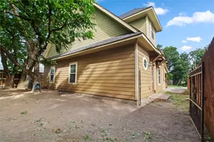 105 E Linden St, Ennis, TX 75119 - Photo 17