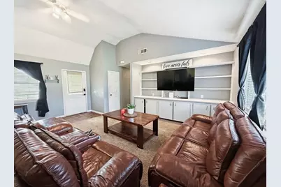 6676 Little Creek Drive, Quinlan, TX 75474 - Photo 7