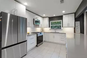 336 N Manus Dr, Dallas, TX 75224 - Photo 7