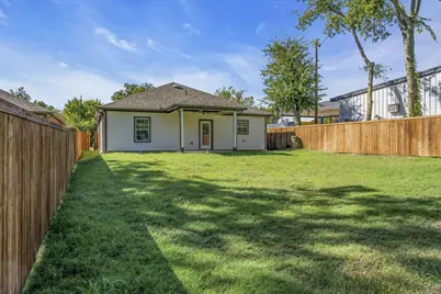 121 W Morton Street, Denison, TX 75021 - Photo 27