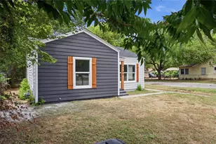 2700 Vogt St, Fort Worth, TX 76105 - Photo 3