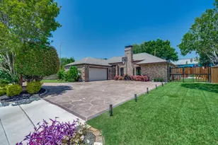 18636 Crownover Ct, Dallas, TX 75252 - Photo 1