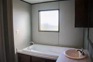 8529 Weems Estate Dr, Granbury, TX 76048 - Photo 13