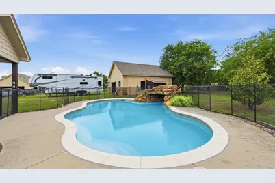 153 Sandstone Lane, Weatherford, TX 76085 - Photo 39