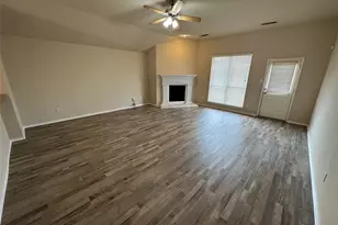 3164 Guadaloupe, Grand Prairie, TX 75054 - Photo 9