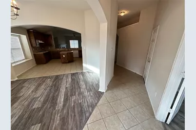 3164 Guadaloupe, Grand Prairie, TX 75054 - Photo 3
