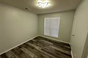 5501 Grantmont Dr, Arlington, TX 76016 - Photo 13