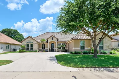 1104 Catalina Bay Boulevard, Granbury, TX 76048 - Photo 5