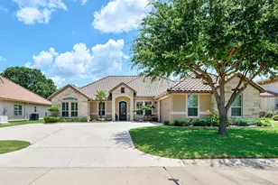1104 Catalina Bay Blvd, Granbury, TX 76048 - Photo 5