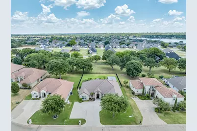 1104 Catalina Bay Boulevard, Granbury, TX 76048 - Photo 3