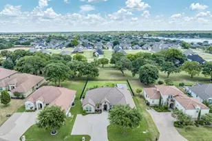 1104 Catalina Bay Blvd, Granbury, TX 76048 - Photo 3