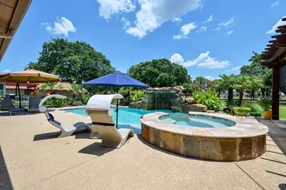 1104 Catalina Bay Boulevard, Granbury, TX 76048 - Photo 33