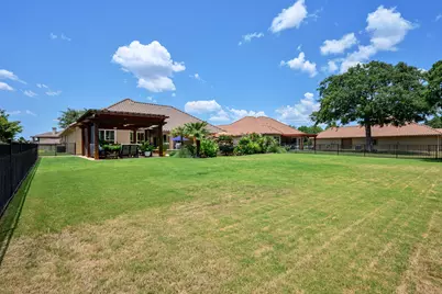 1104 Catalina Bay Boulevard, Granbury, TX 76048 - Photo 37
