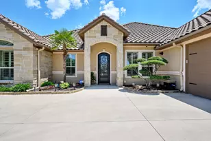 1104 Catalina Bay Blvd, Granbury, TX 76048 - Photo 11