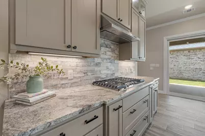 2407 Vineyard Drive, Granbury, TX 76048 - Photo 11