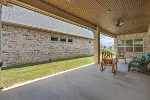 2407 Vineyard Dr, Granbury, TX 76048 - Photo 35