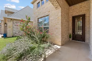 2407 Vineyard Dr, Granbury, TX 76048 - Photo 5