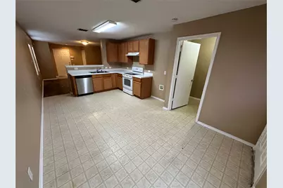 1341 Castle Ridge Road, Fort Worth, TX 76140 - Photo 5