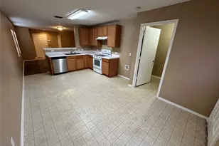 1341 Castle Ridge Rd, Fort Worth, TX 76140 - Photo 5