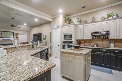 909 Overton Drive, Weatherford, TX 76086 - Photo 7