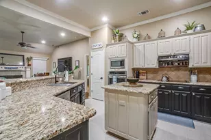 909 Overton Dr, Weatherford, TX 76086 - Photo 7