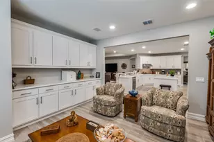 1116 Cornerstone Dr, Little Elm, TX 76227 - Photo 9