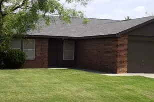 809 Shady Grove Dr, Granbury, TX 76049 - Photo 3