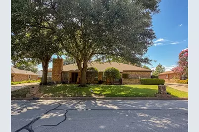 5128 Ledgestone Drive, Fort Worth, TX 76132 - Photo 3
