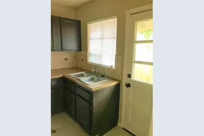 932 Harlandale Avenue #932, Dallas, TX 75216 - Photo 7