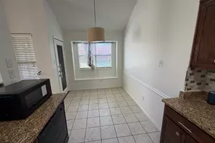 12933 Honey Locust Cir, Fort Worth, TX 76040 - Photo 9