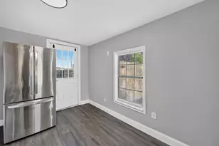 141 N Dobson St, Burleson, TX 76028 - Photo 17