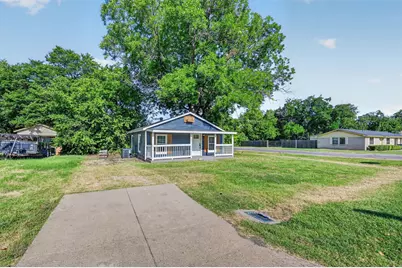 141 N Dobson Street, Burleson, TX 76028 - Photo 7